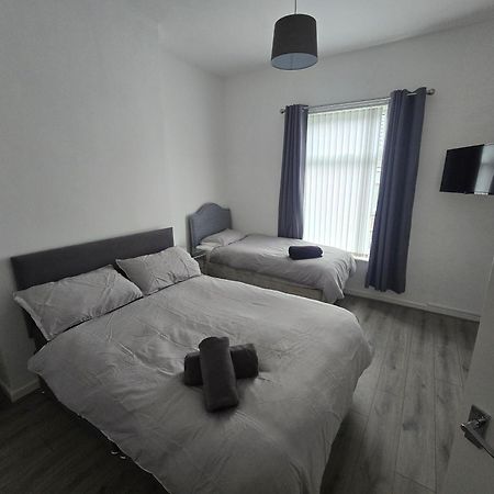 Anfield Guest House Sleeps 5 Liverpool Dış mekan fotoğraf